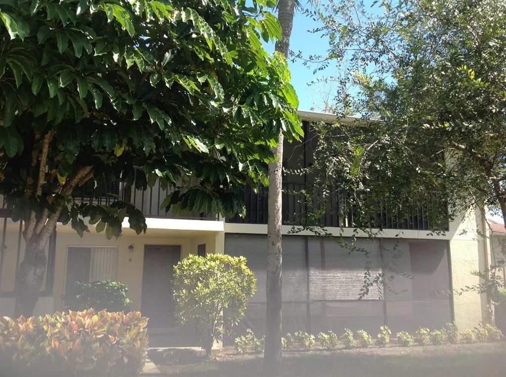 Photo of 6563 Chasewood F Drive #F, Jupiter, FL 33458 (MLS # R10709564)