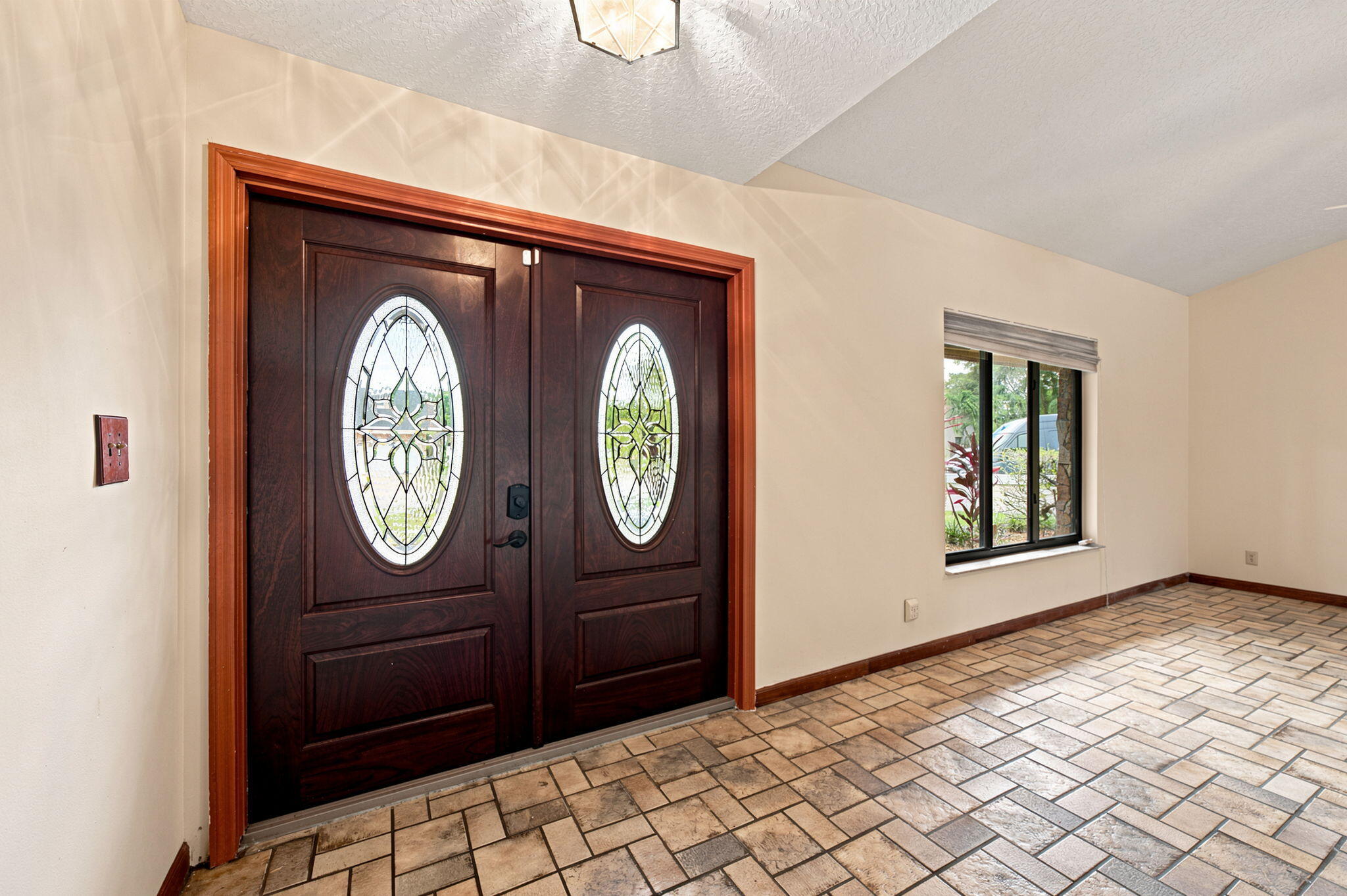 1120 NW 77TH Avenue
