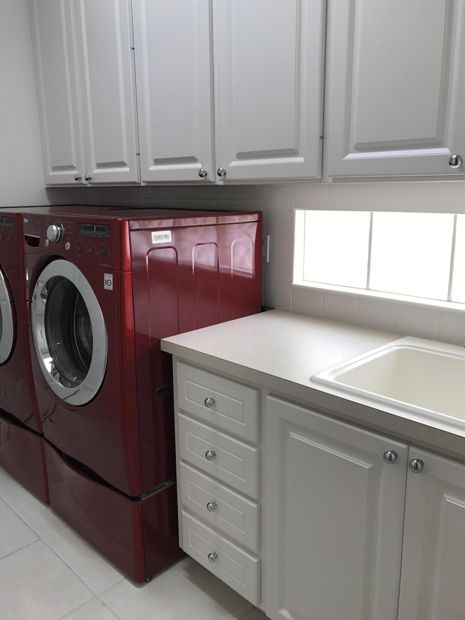 VILLAGEWALK OF WELLINGTON 2 - Residential