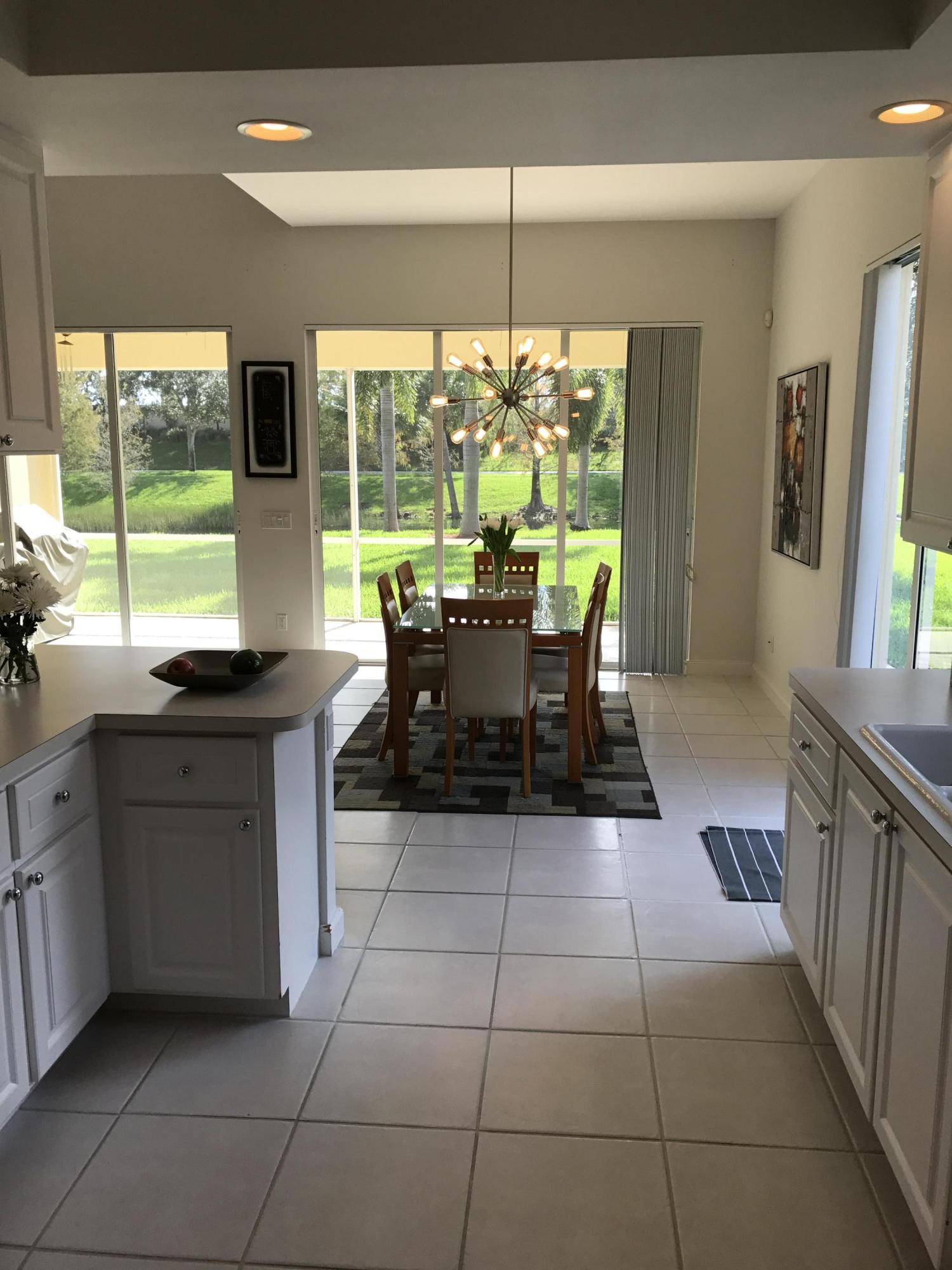 VILLAGEWALK OF WELLINGTON 2 - Residential