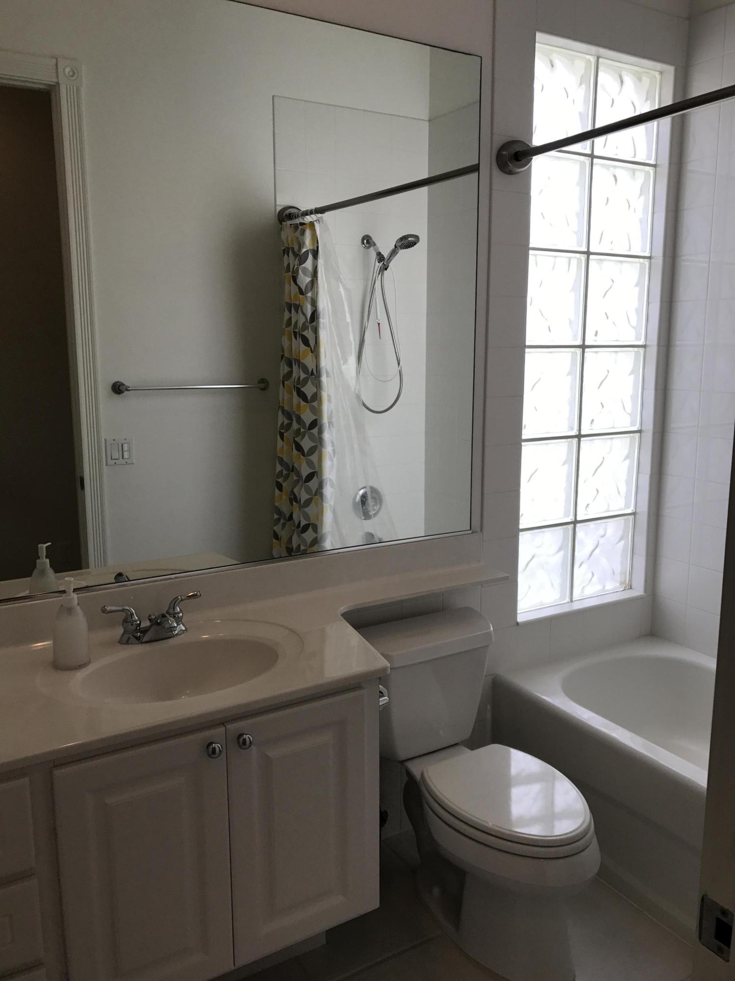 VILLAGEWALK OF WELLINGTON 2 - Residential