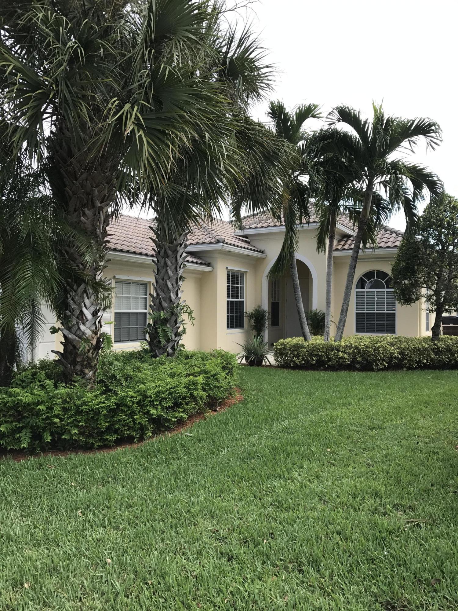 VILLAGEWALK OF WELLINGTON 2 - Residential