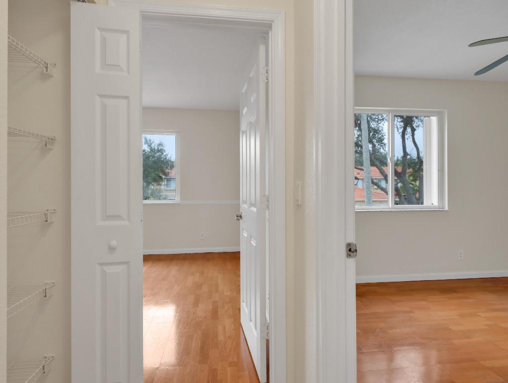 RENAISSANCE SEC 4 2 - Residential Lease