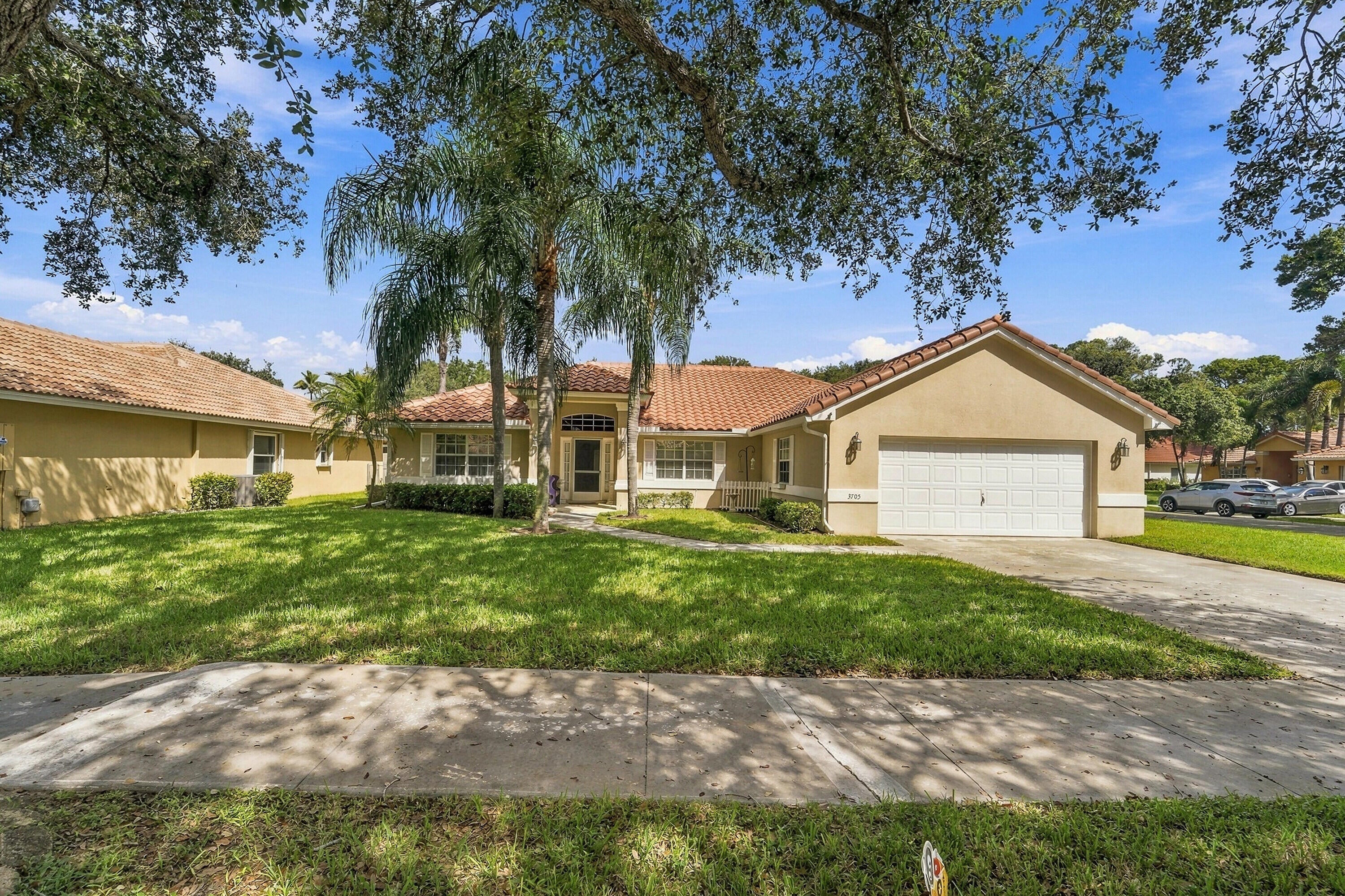 3705 BEACHWOOD Drive