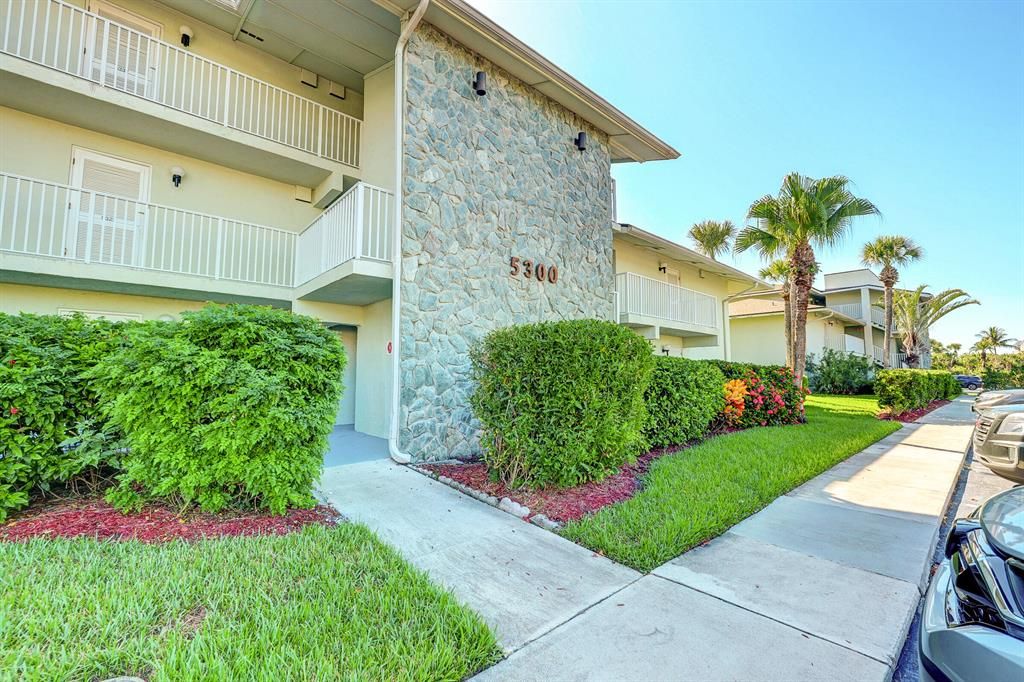 Photo of 2400 S Ocean Drive #5311, Fort Pierce, FL 34949 (MLS # R10831622)