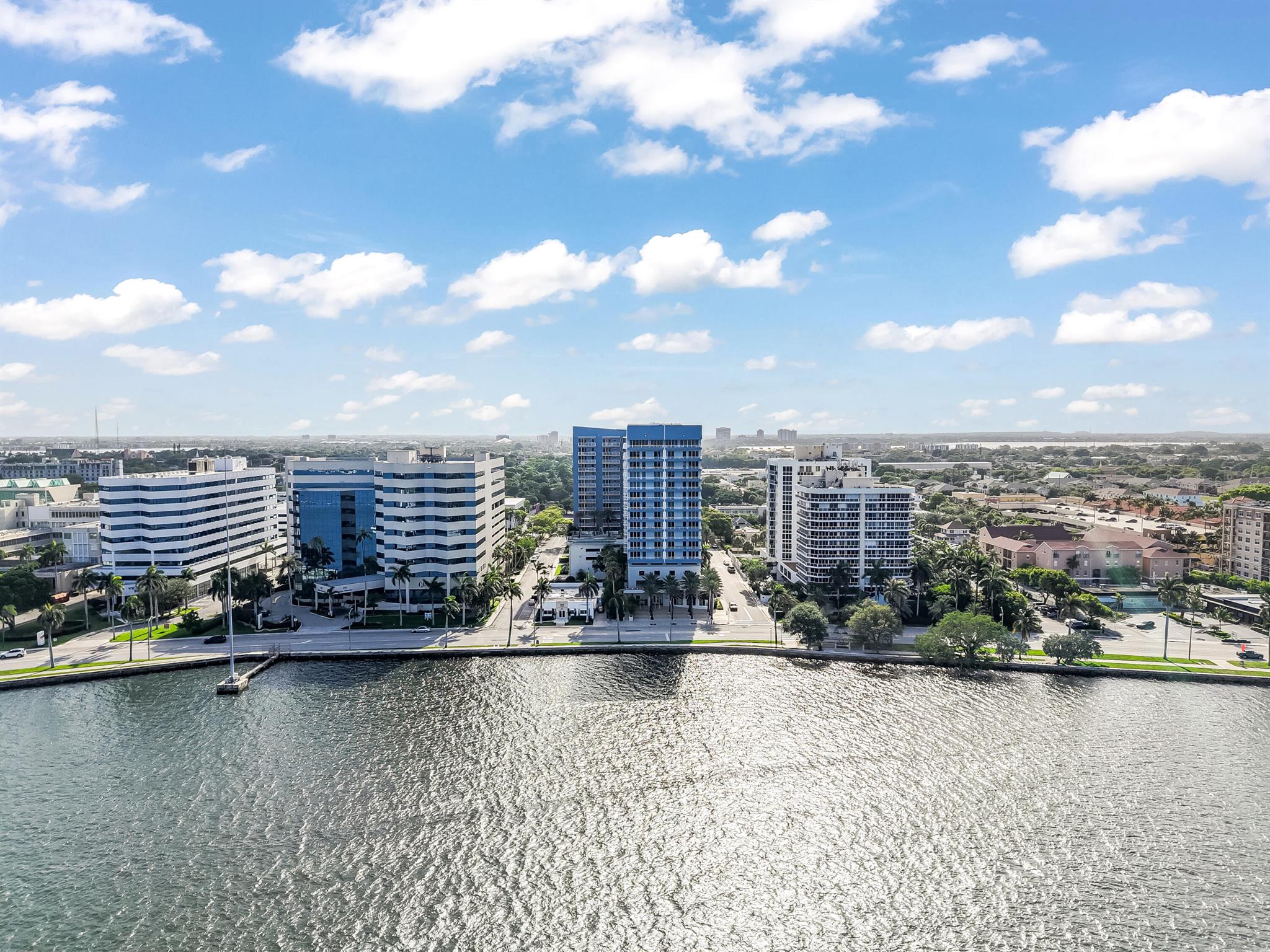 1551 N Flagler Drive Ph L11