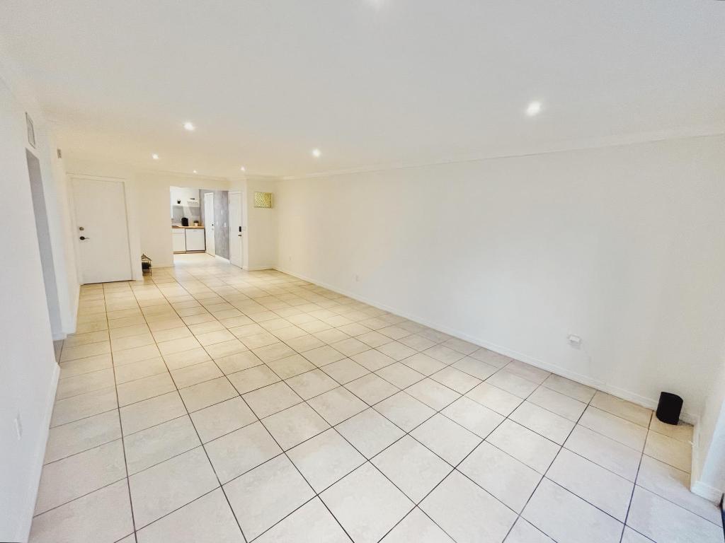 EL CASTELAY CONDO - Residential