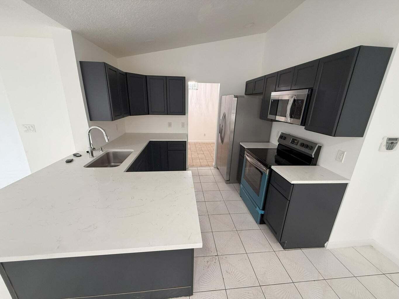 ROOSEVELT ESTATES - Residential