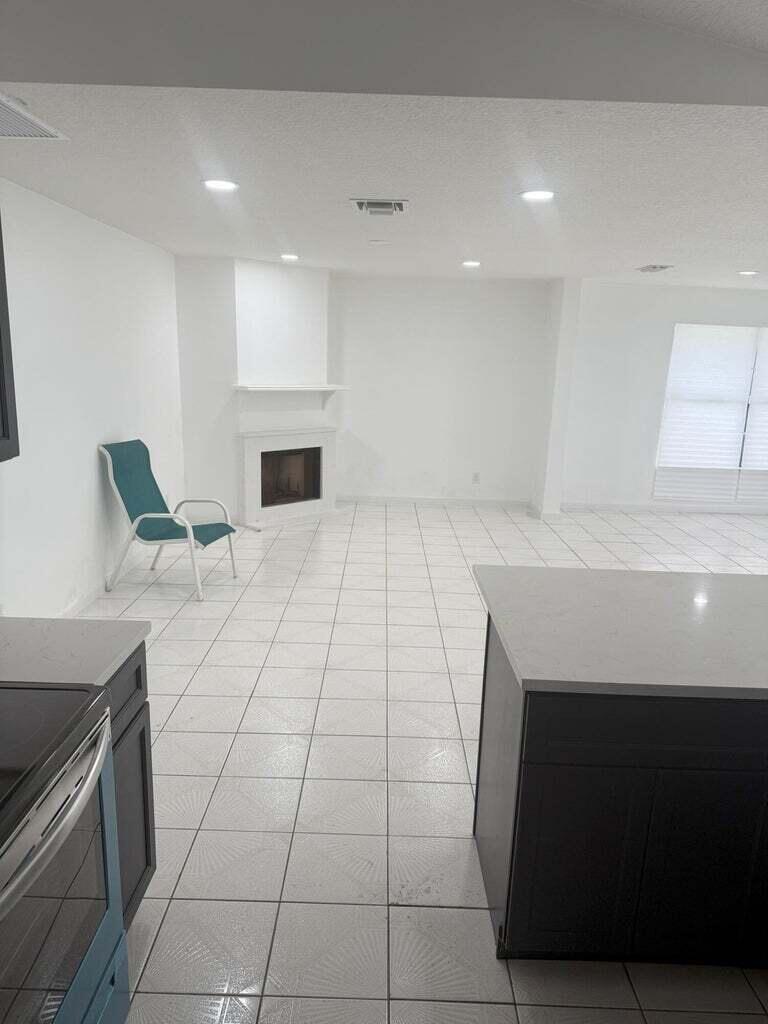 ROOSEVELT ESTATES - Residential