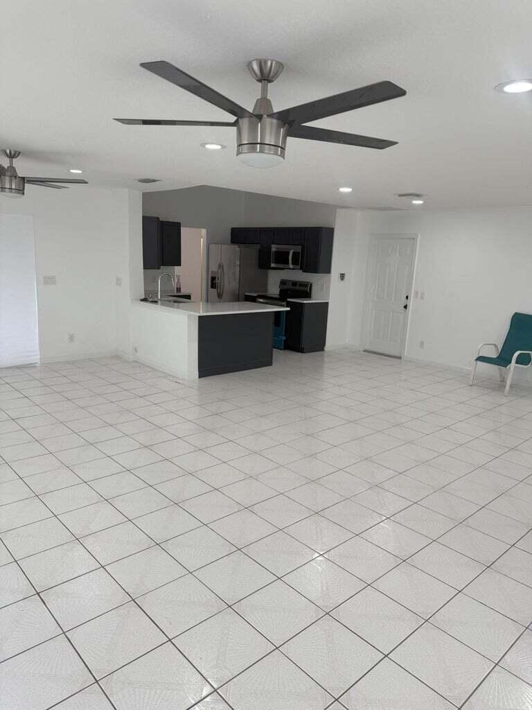 ROOSEVELT ESTATES - Residential