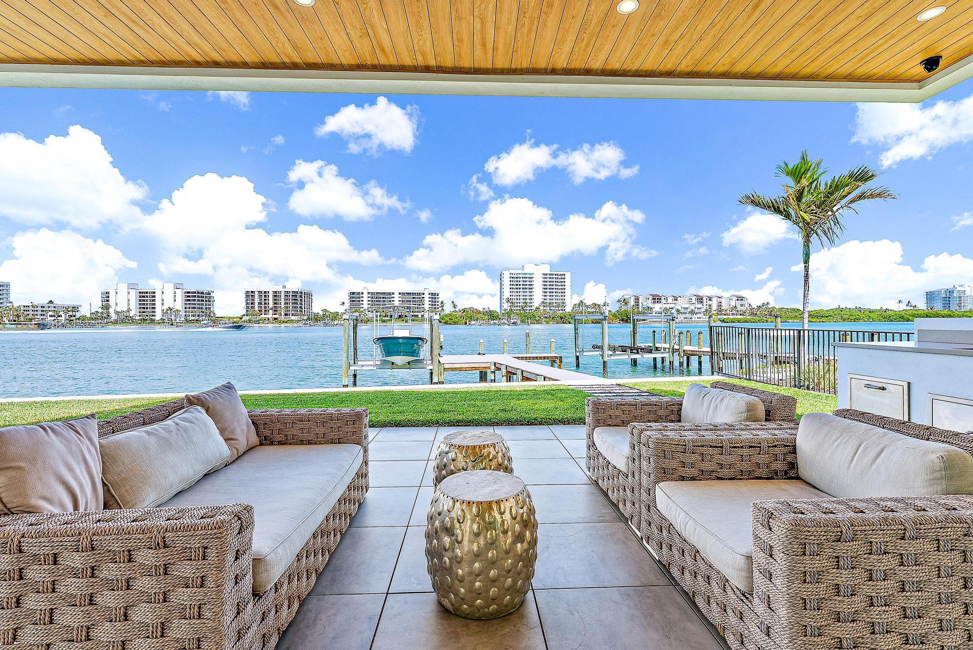 JUPITER HEIGHTS - Residential