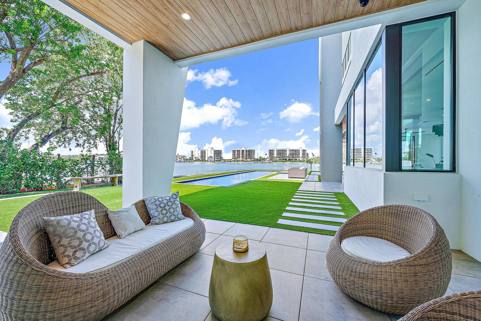 JUPITER HEIGHTS - Residential