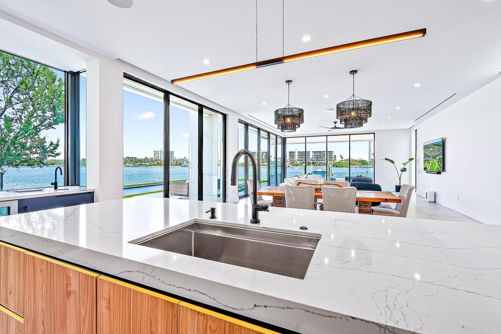 JUPITER HEIGHTS - Residential