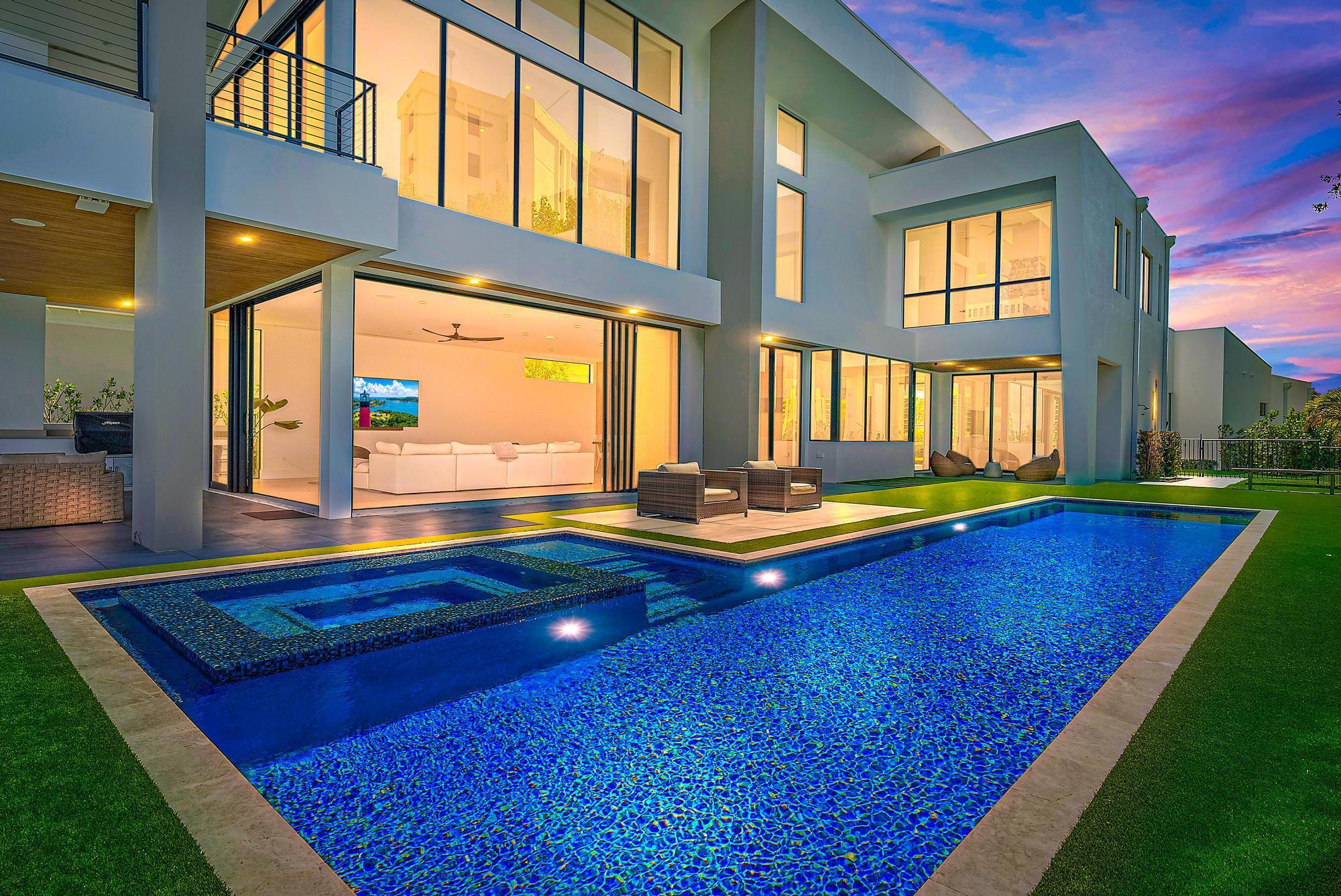 JUPITER HEIGHTS - Residential