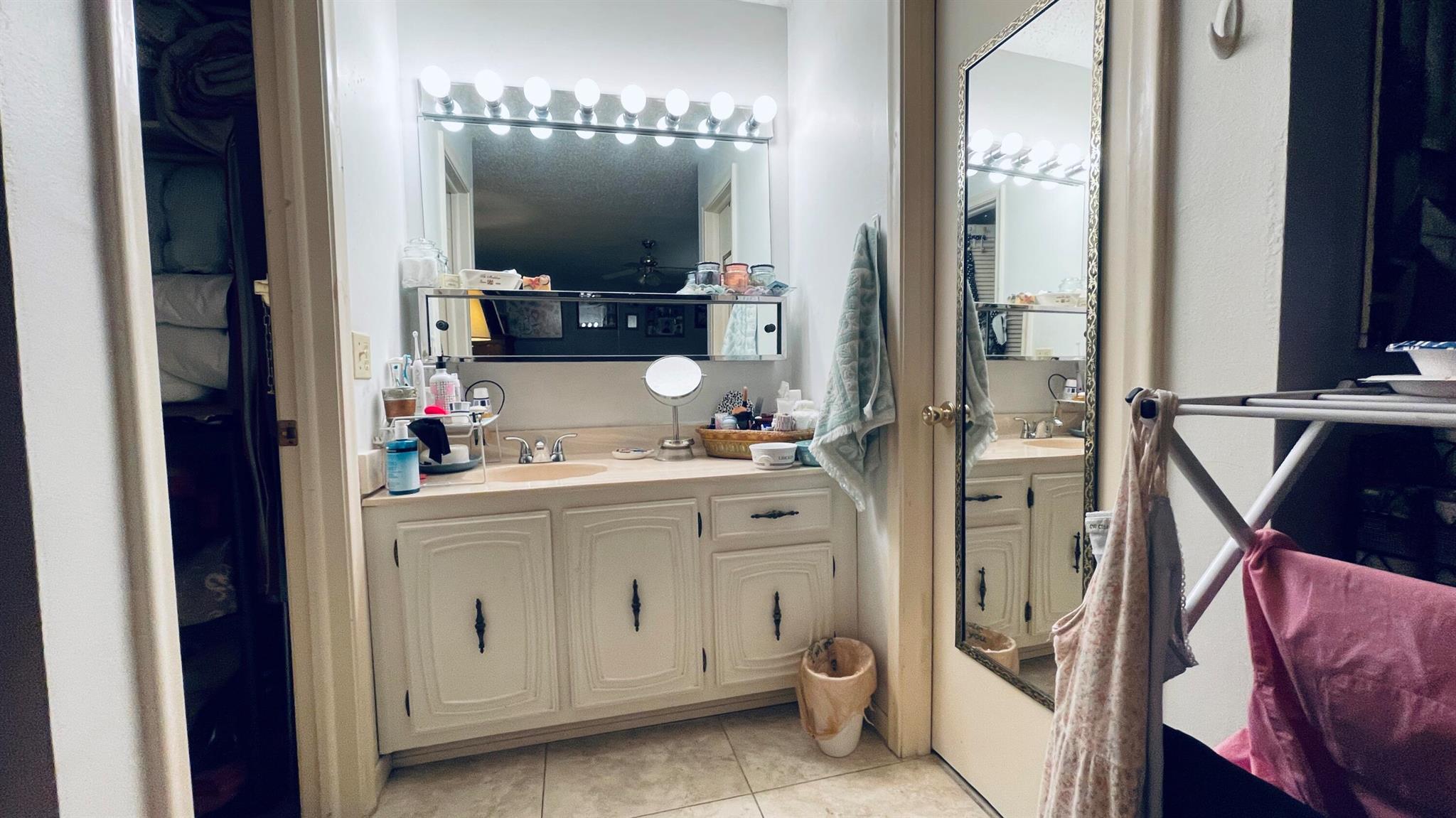 HIGH POINT - Residential