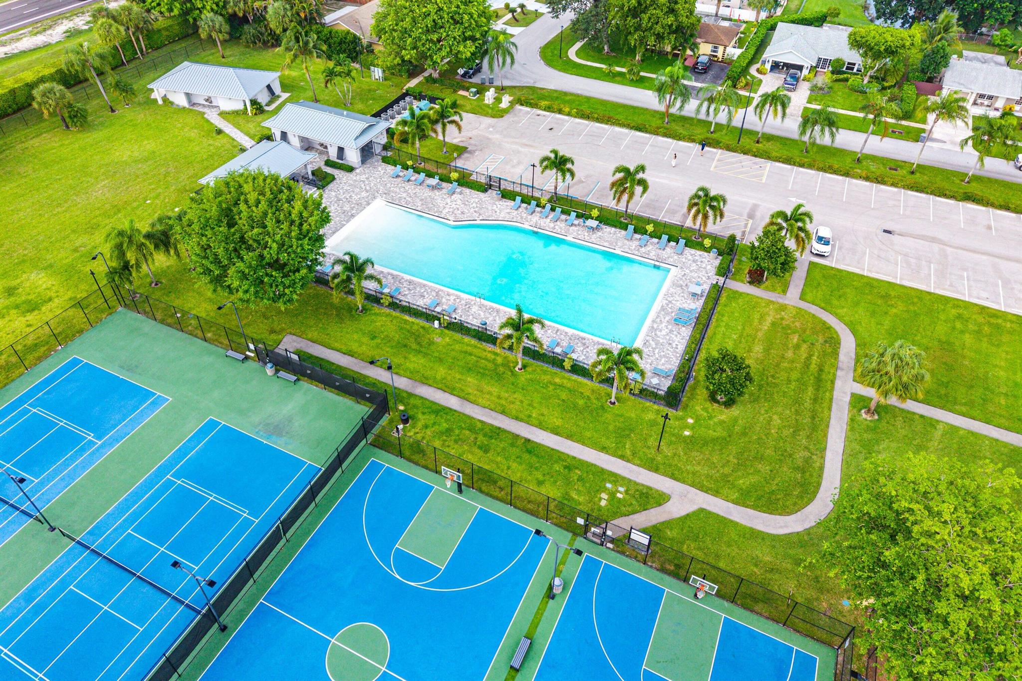 AMERICAN HOMES AT BOCA RA - Residential