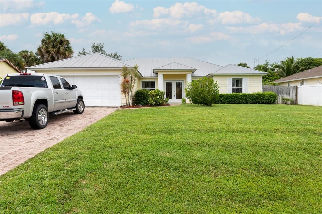 Photo of 2344 SW Woodridge Street St, Port St Lucie, FL 34953 (MLS # R10748341)