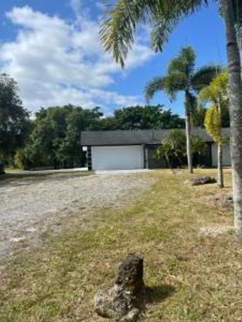 13530 52nd Court N West Palm Beach FL 33411