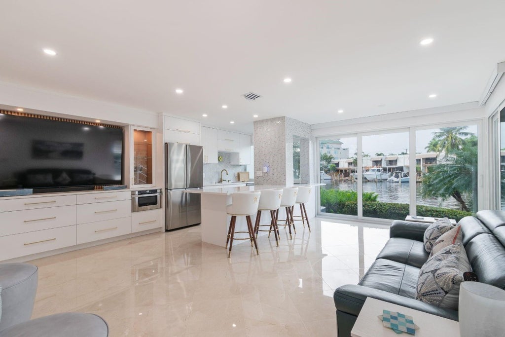Photo of 180 Isle Of Venice Drive #102/202, Fort Lauderdale, FL 33301 (MLS # F10530099)