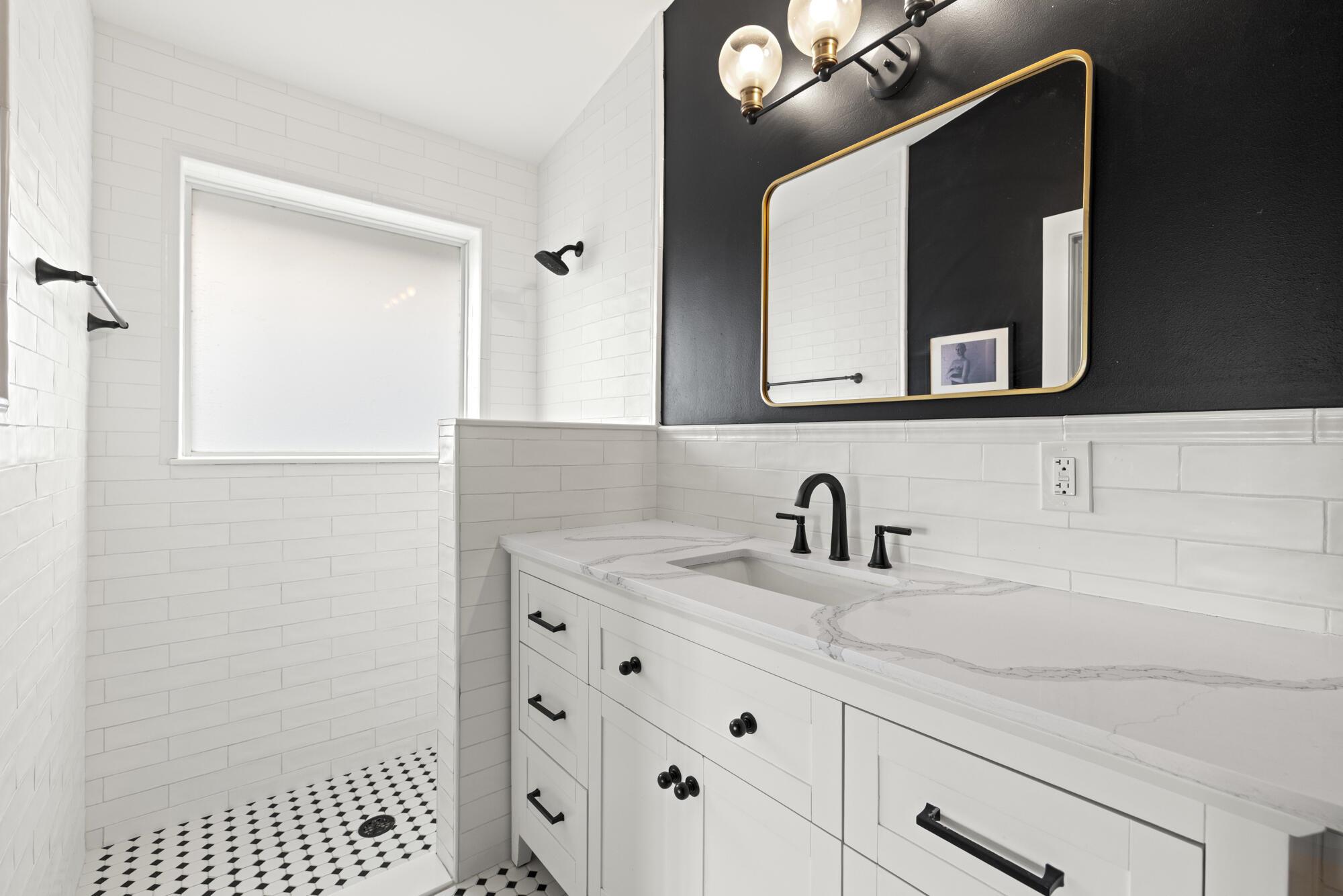 Sunset point - Residential