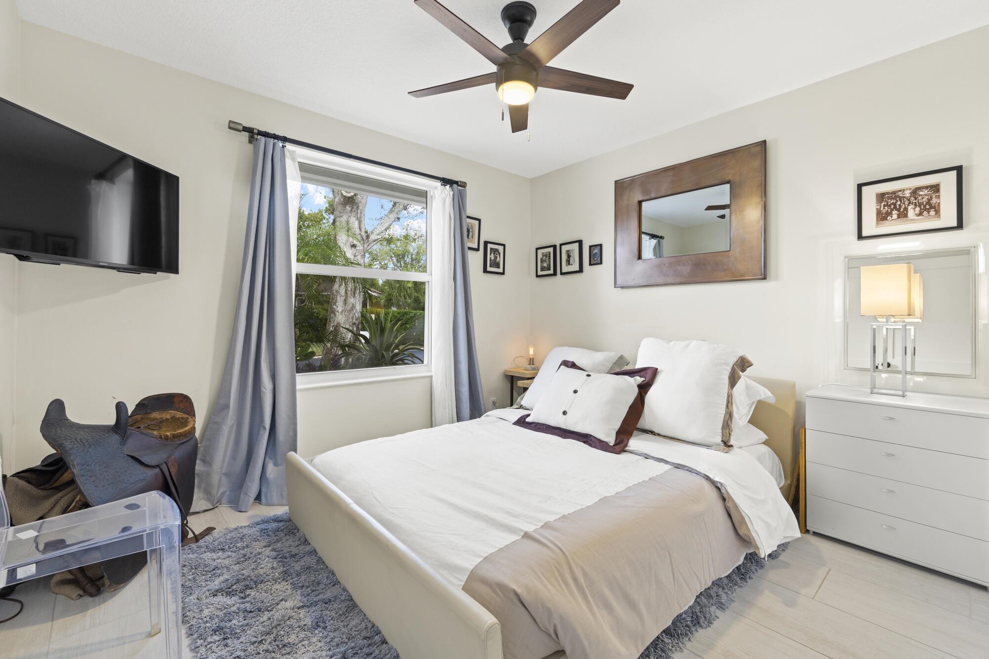 Sunset point - Residential