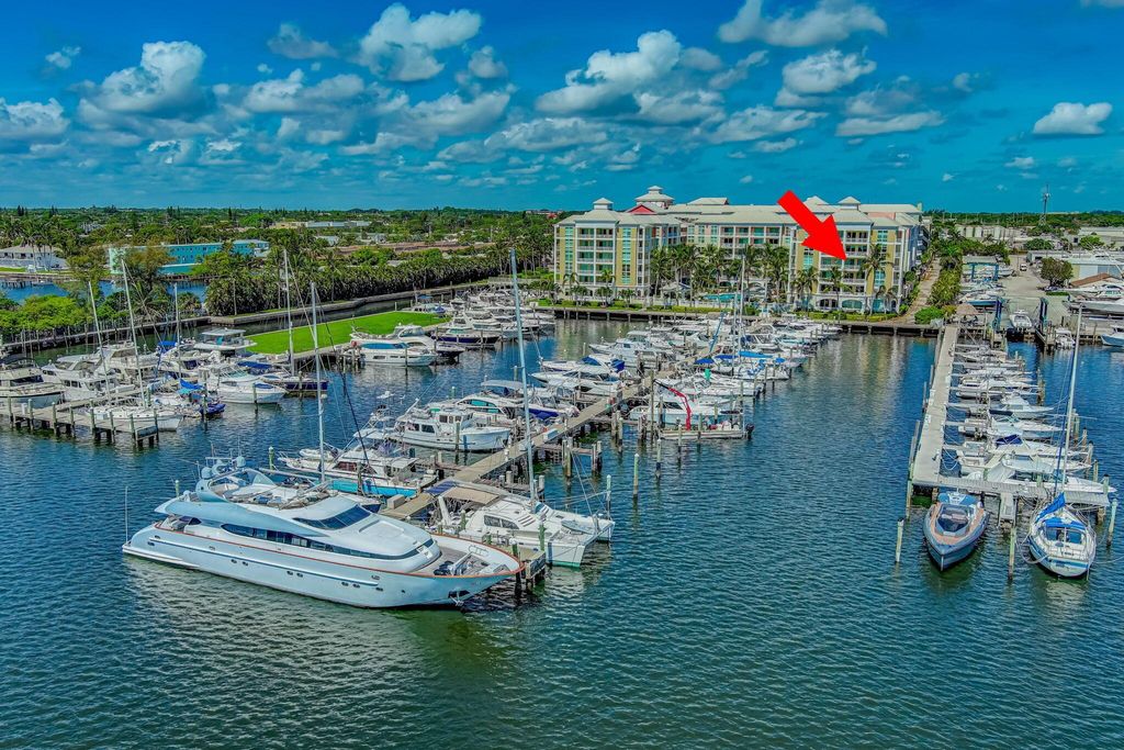 Photo of 806 E Windward Way #401, Lantana, FL 33462 (MLS # R11061035)