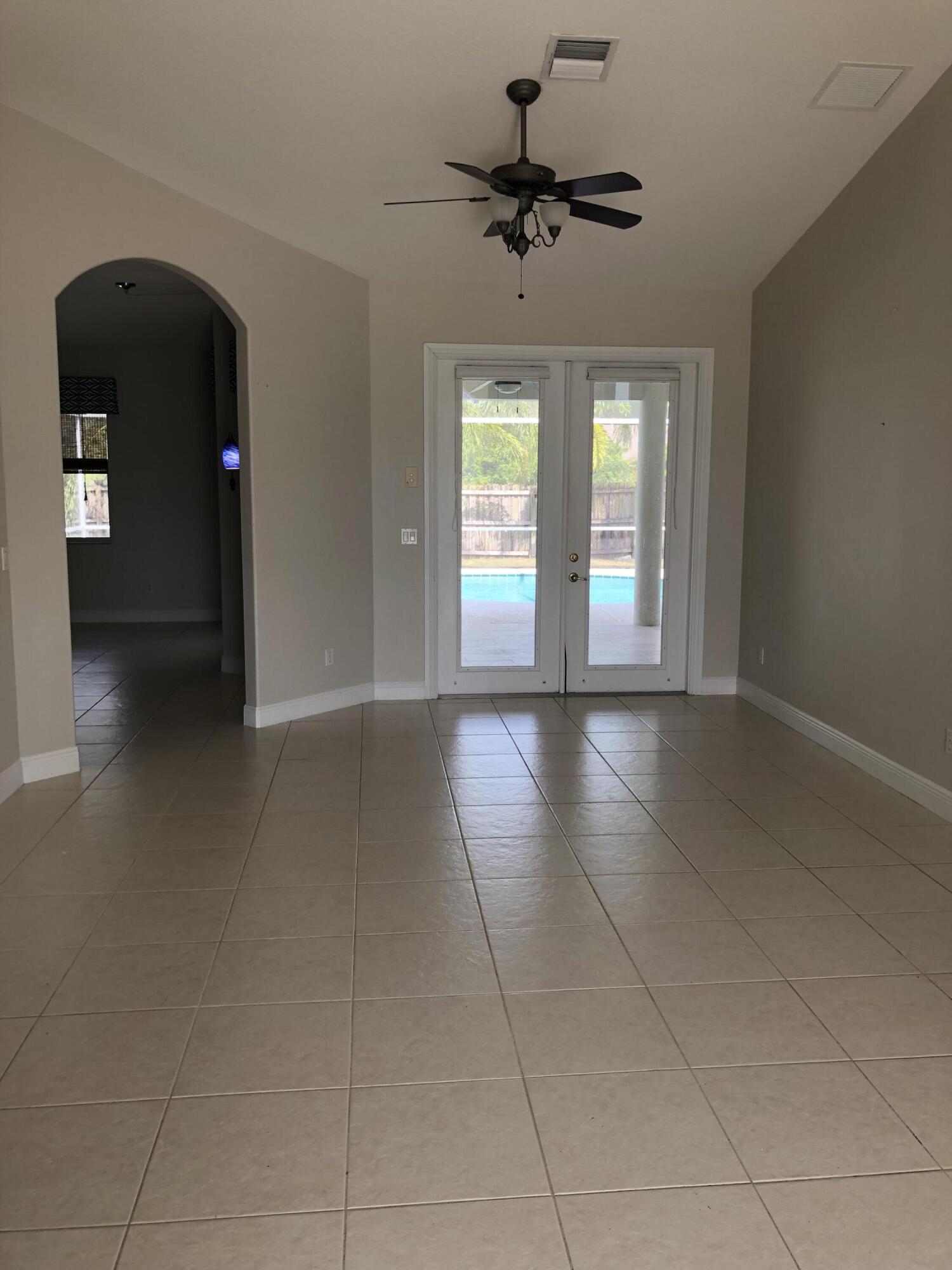 PORT ST LUCIE SECTION 39 - Residential Lease