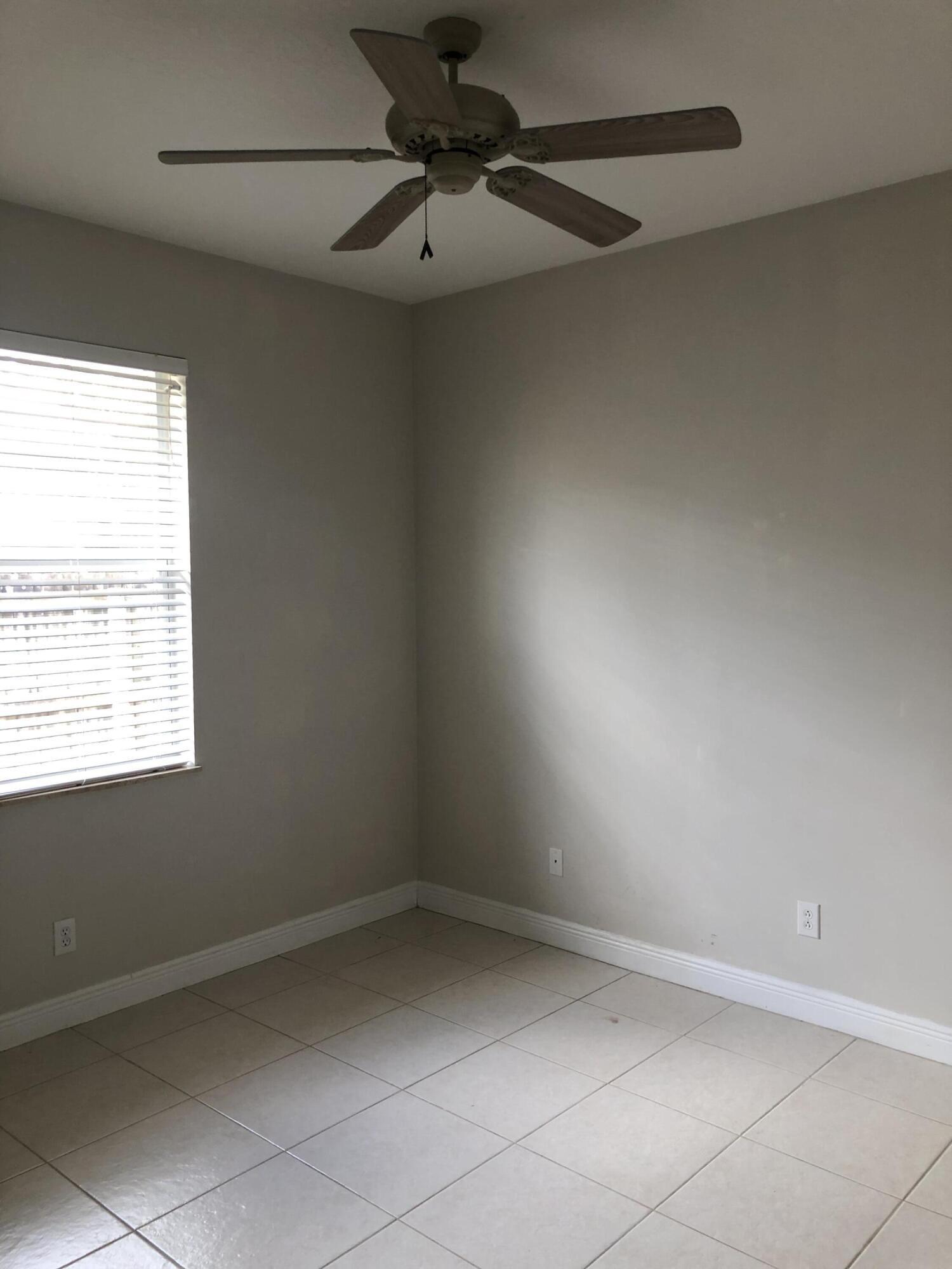 PORT ST LUCIE SECTION 39 - Residential Lease