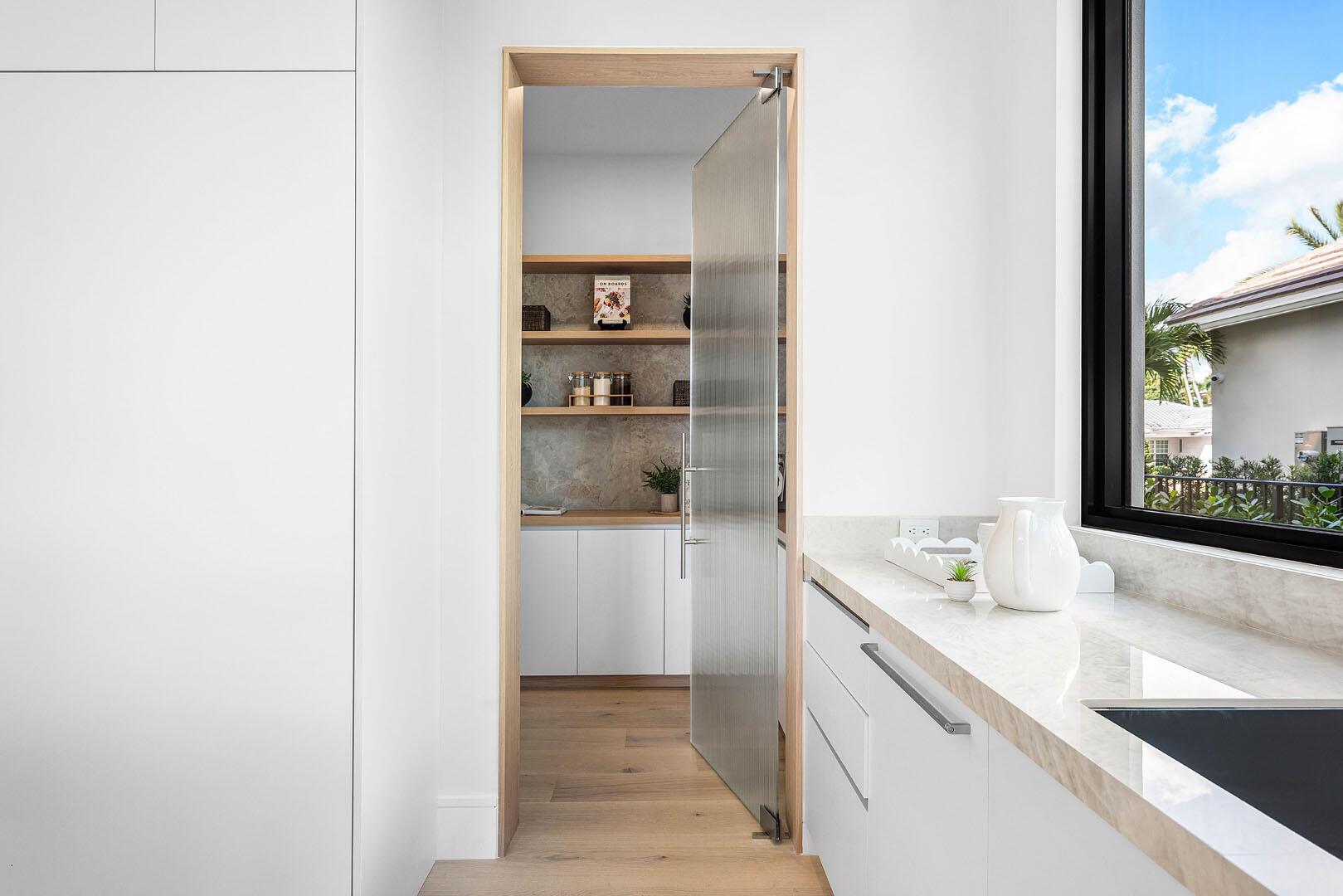 ROYAL PALM YACHT & COUNTR - Residential