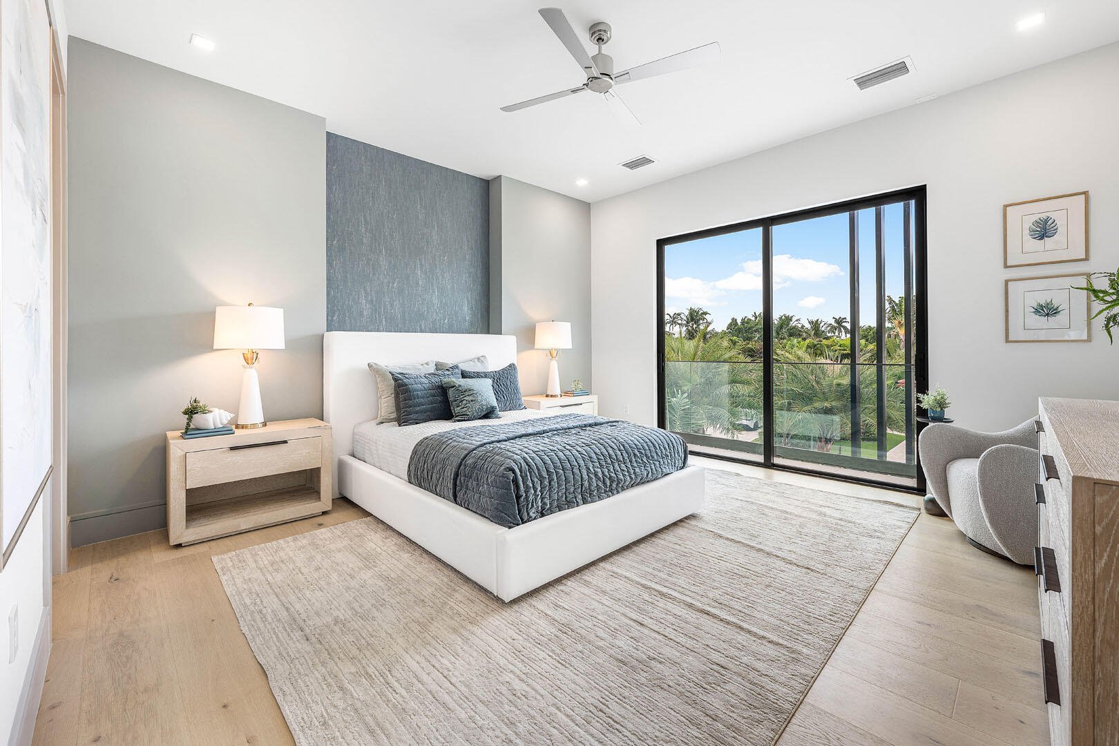 ROYAL PALM YACHT & COUNTRY CLUB - Residential