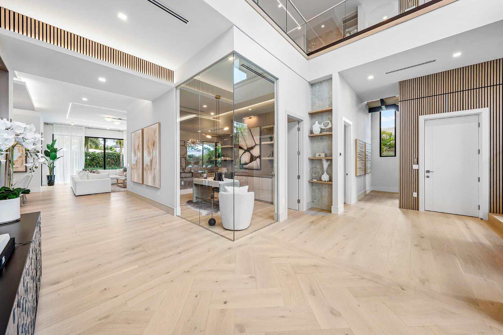 ROYAL PALM YACHT & COUNTR - Residential