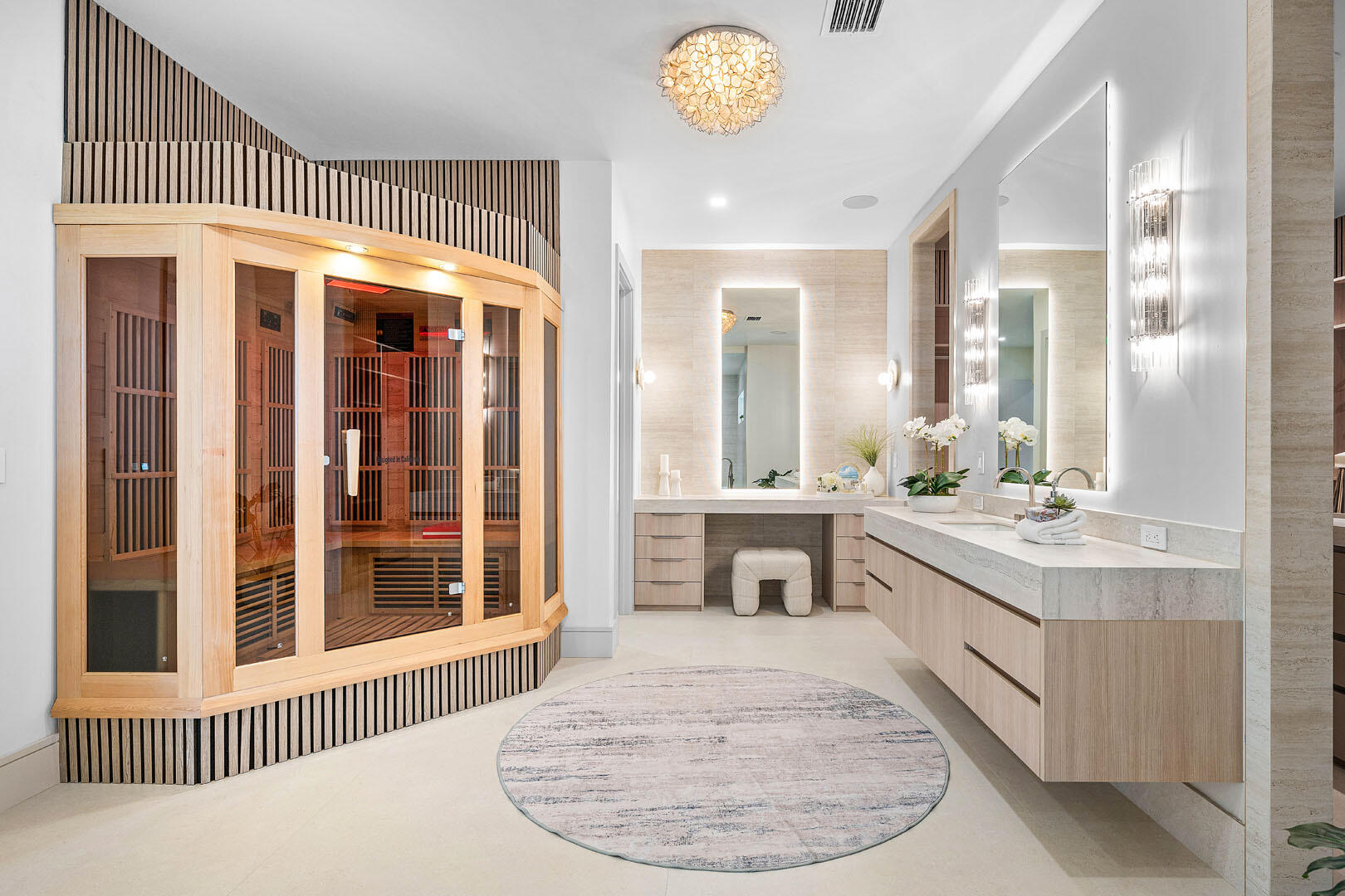 ROYAL PALM YACHT & COUNTRY CLUB - Residential