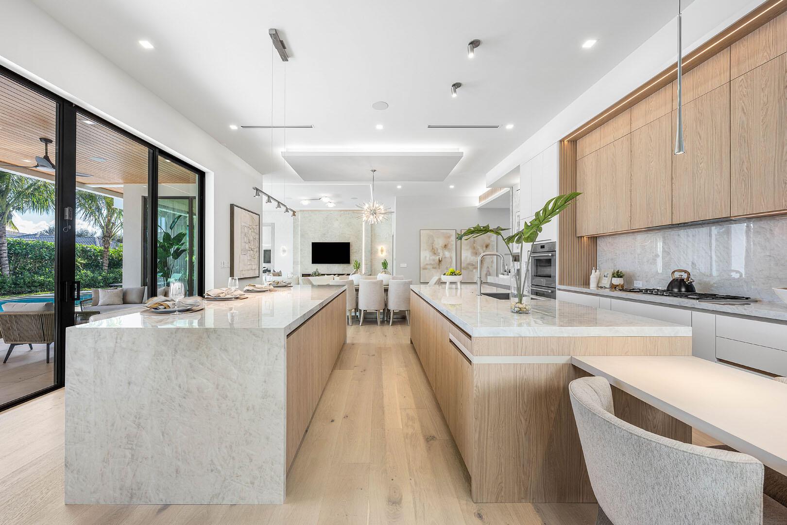 ROYAL PALM YACHT & COUNTR - Residential