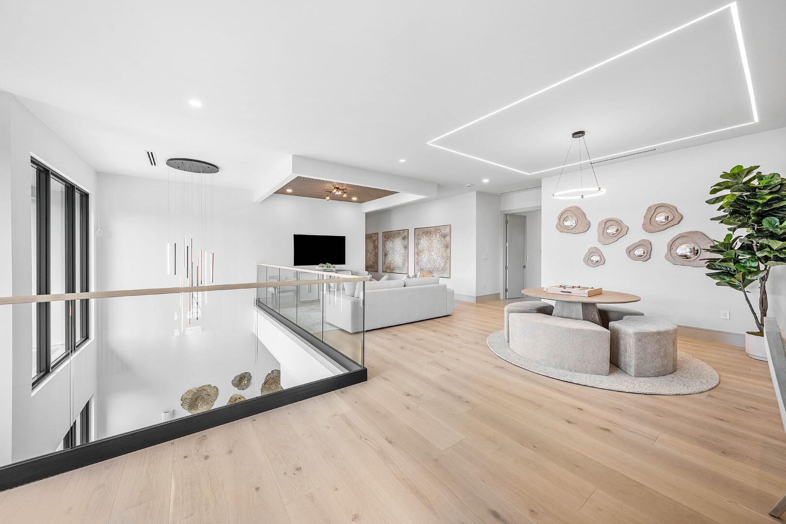 ROYAL PALM YACHT & COUNTR - Residential