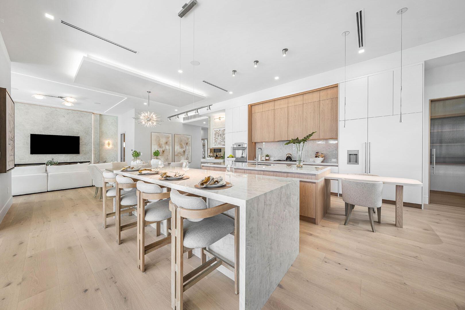 ROYAL PALM YACHT & COUNTR - Residential