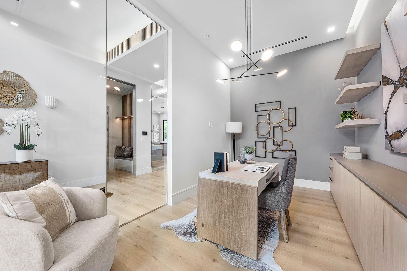 ROYAL PALM YACHT & COUNTR - Residential