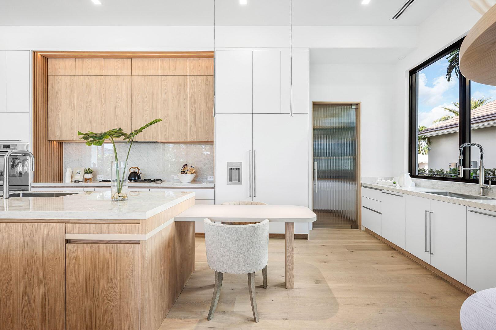 ROYAL PALM YACHT & COUNTR - Residential