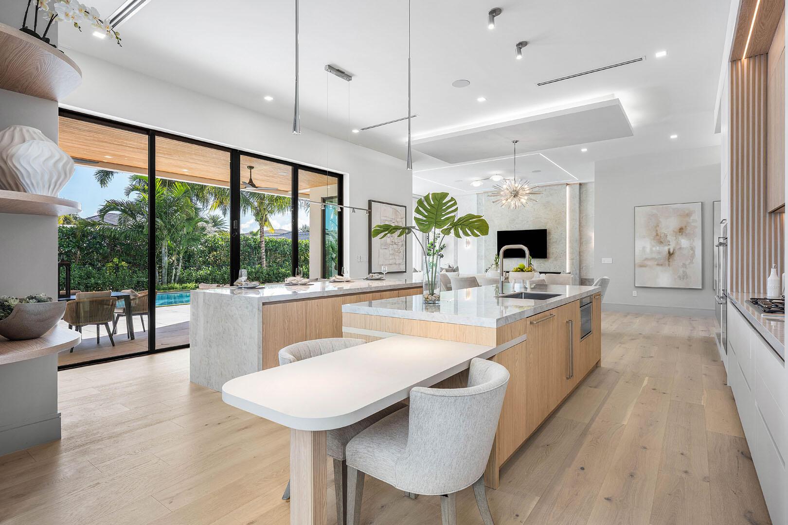 ROYAL PALM YACHT & COUNTR - Residential