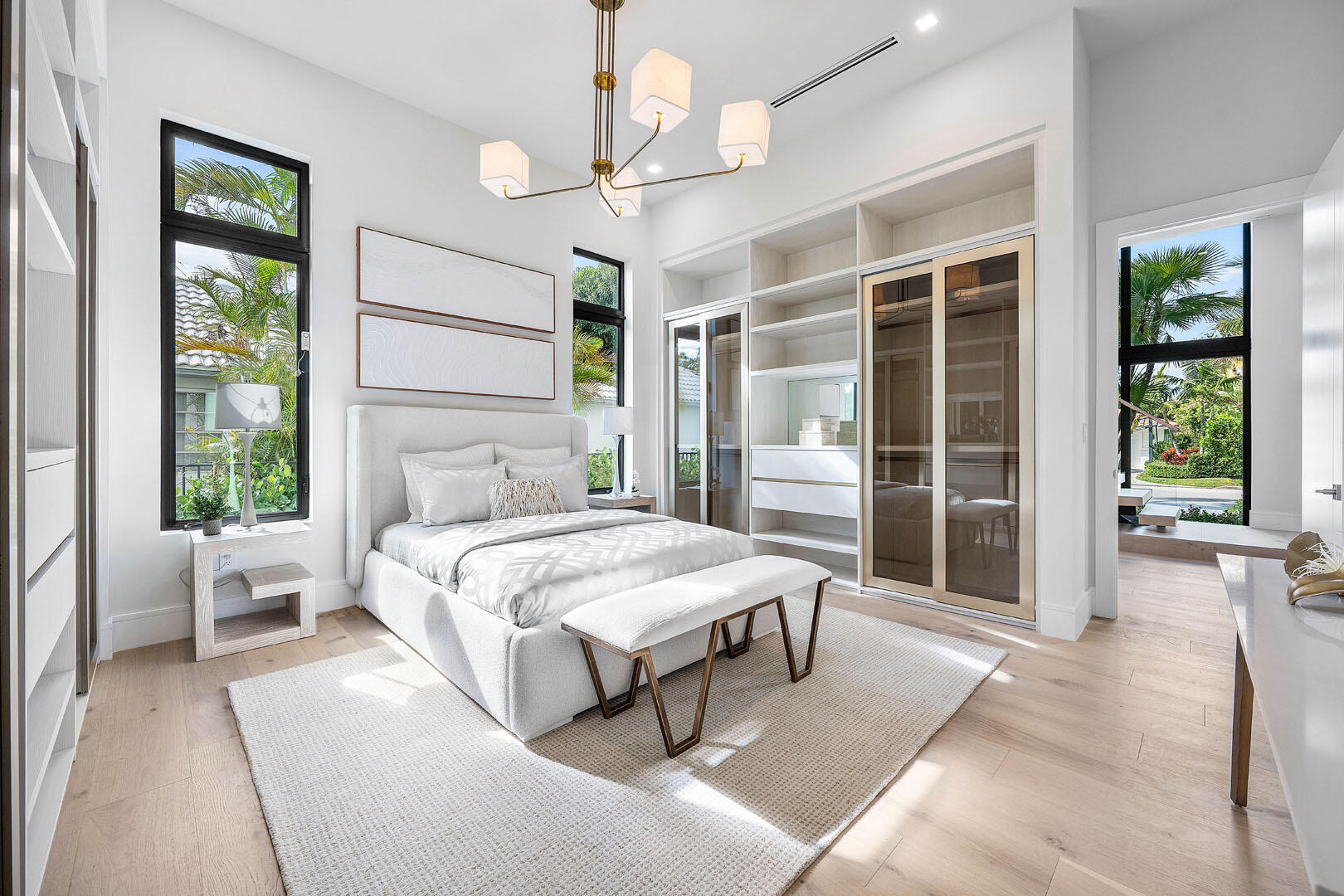 ROYAL PALM YACHT & COUNTRY CLUB - Residential