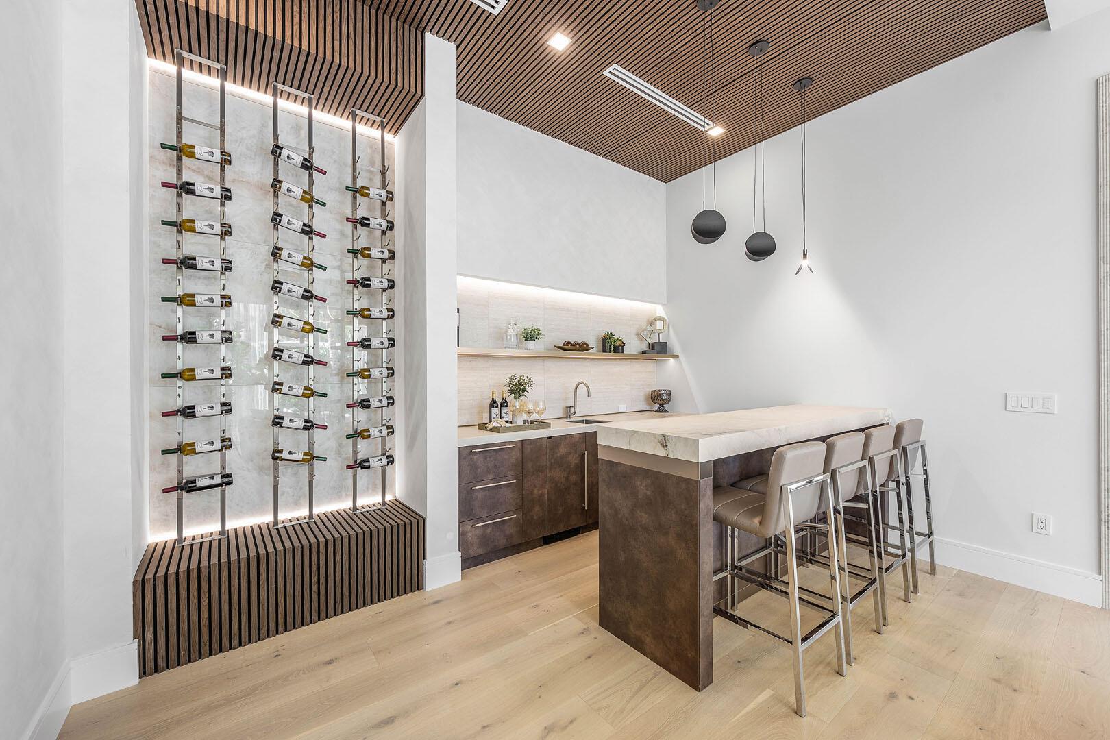 ROYAL PALM YACHT & COUNTR - Residential