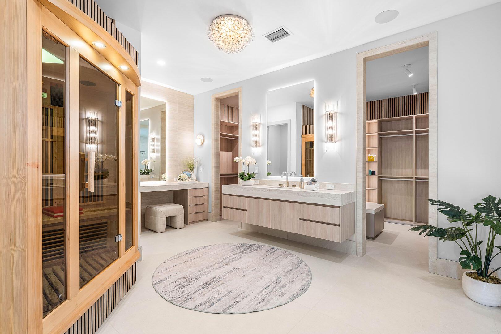 ROYAL PALM YACHT & COUNTR - Residential