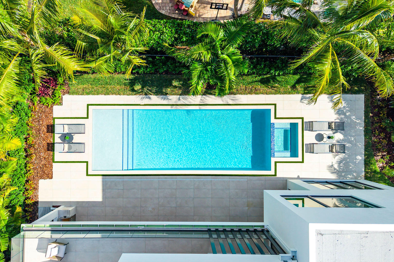 ROYAL PALM YACHT & COUNTRY CLUB - Residential