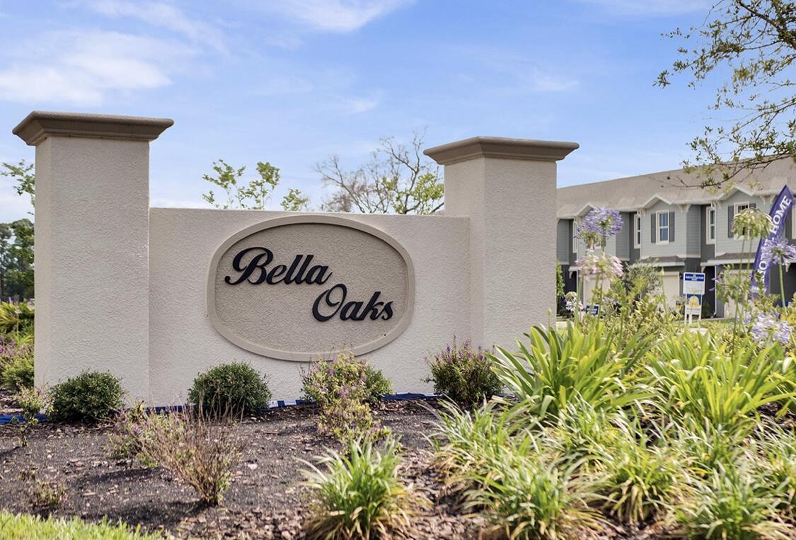 BELLA OAKS - Residential Lease