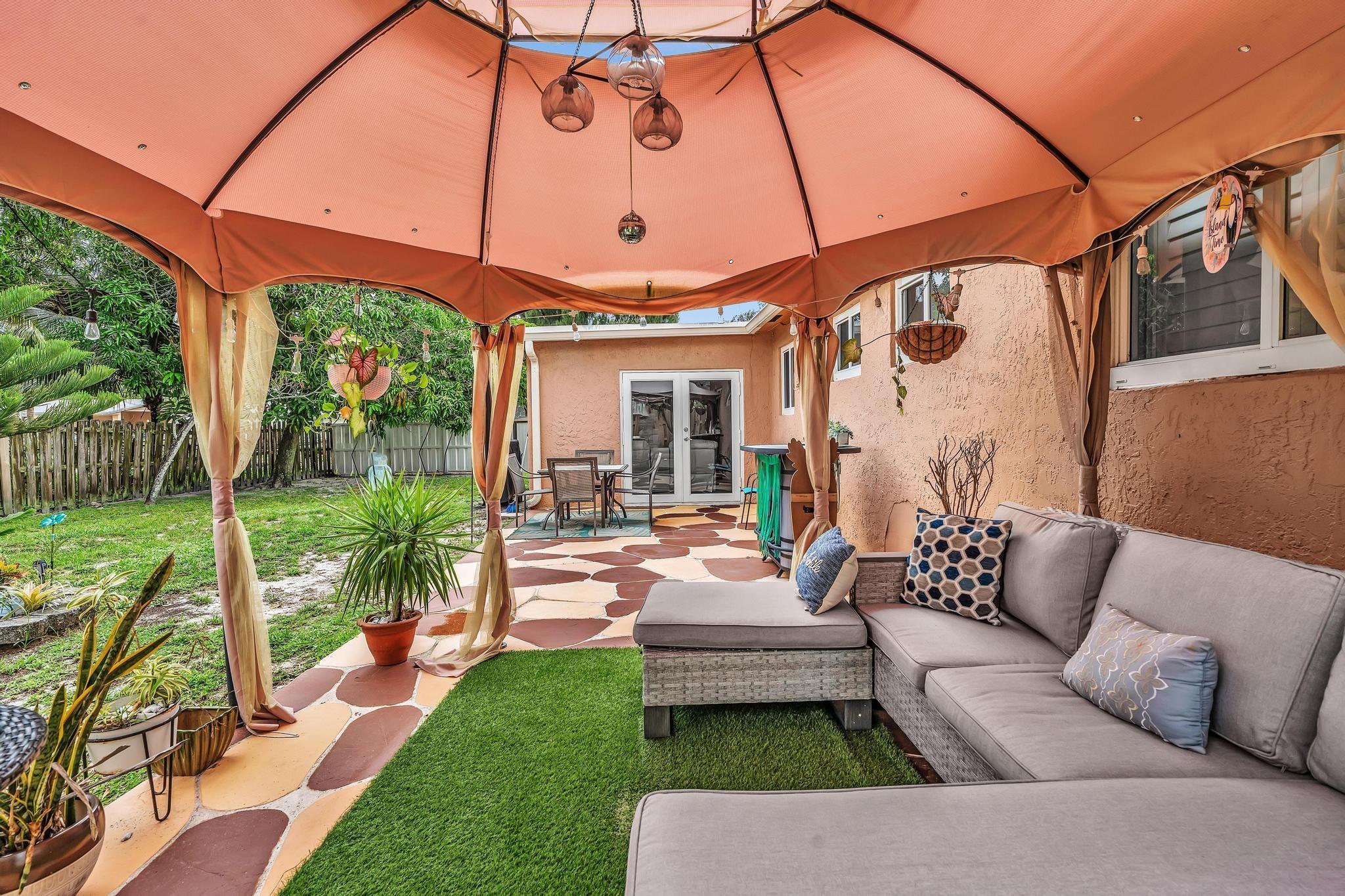 Sunrise Golf Village Sec - Residential