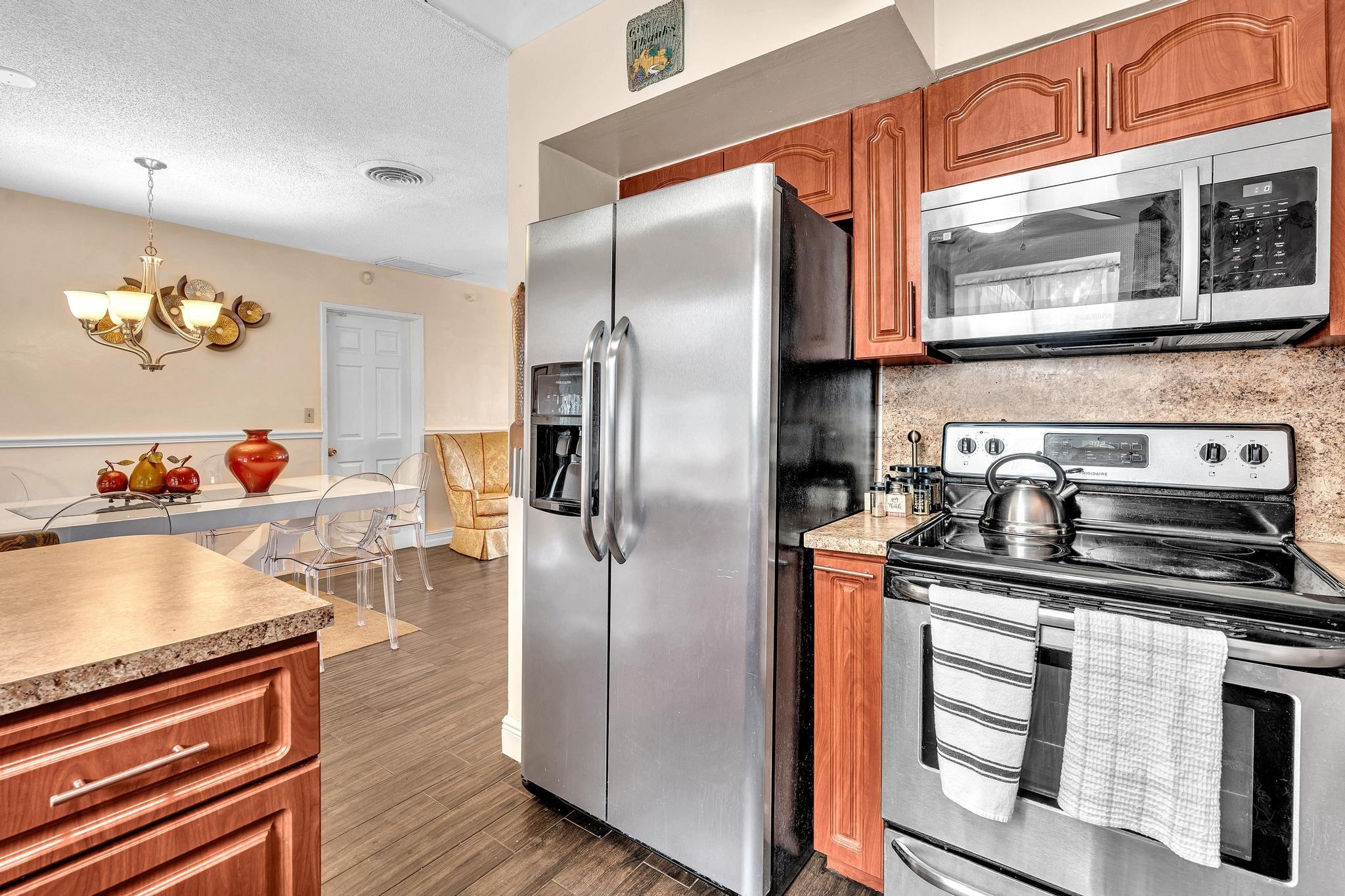 Sunrise Golf Village Sec - Residential