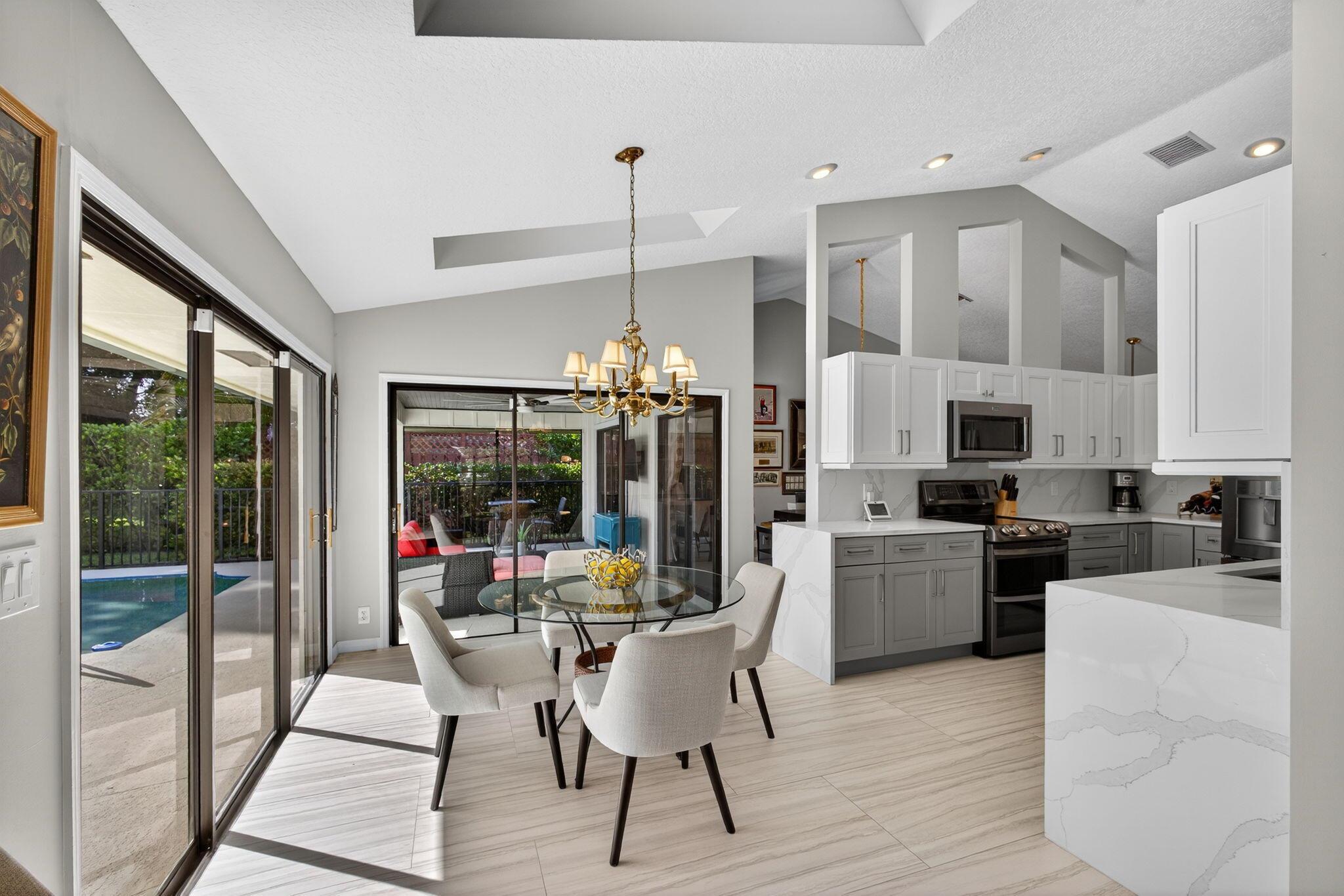 PGA RESORT COMMUNITY 2 - Residential