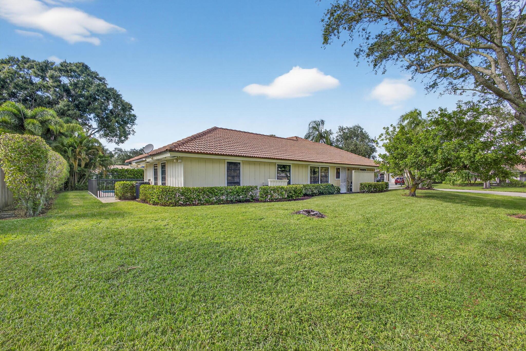 PGA RESORT COMMUNITY 2 - Residential