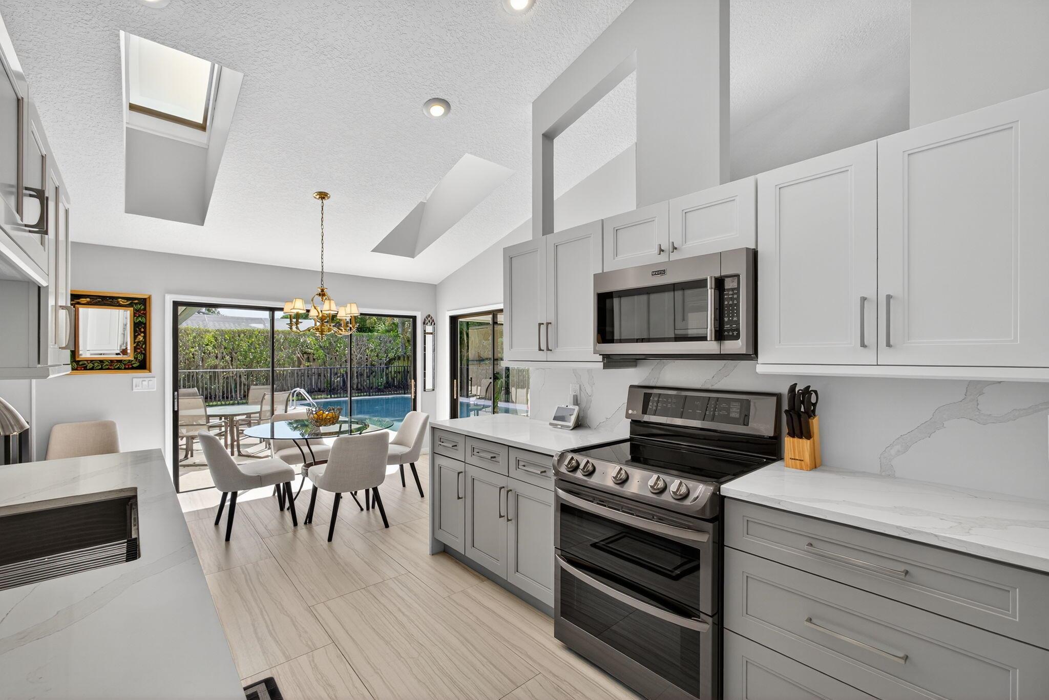 PGA RESORT COMMUNITY 2 - Residential