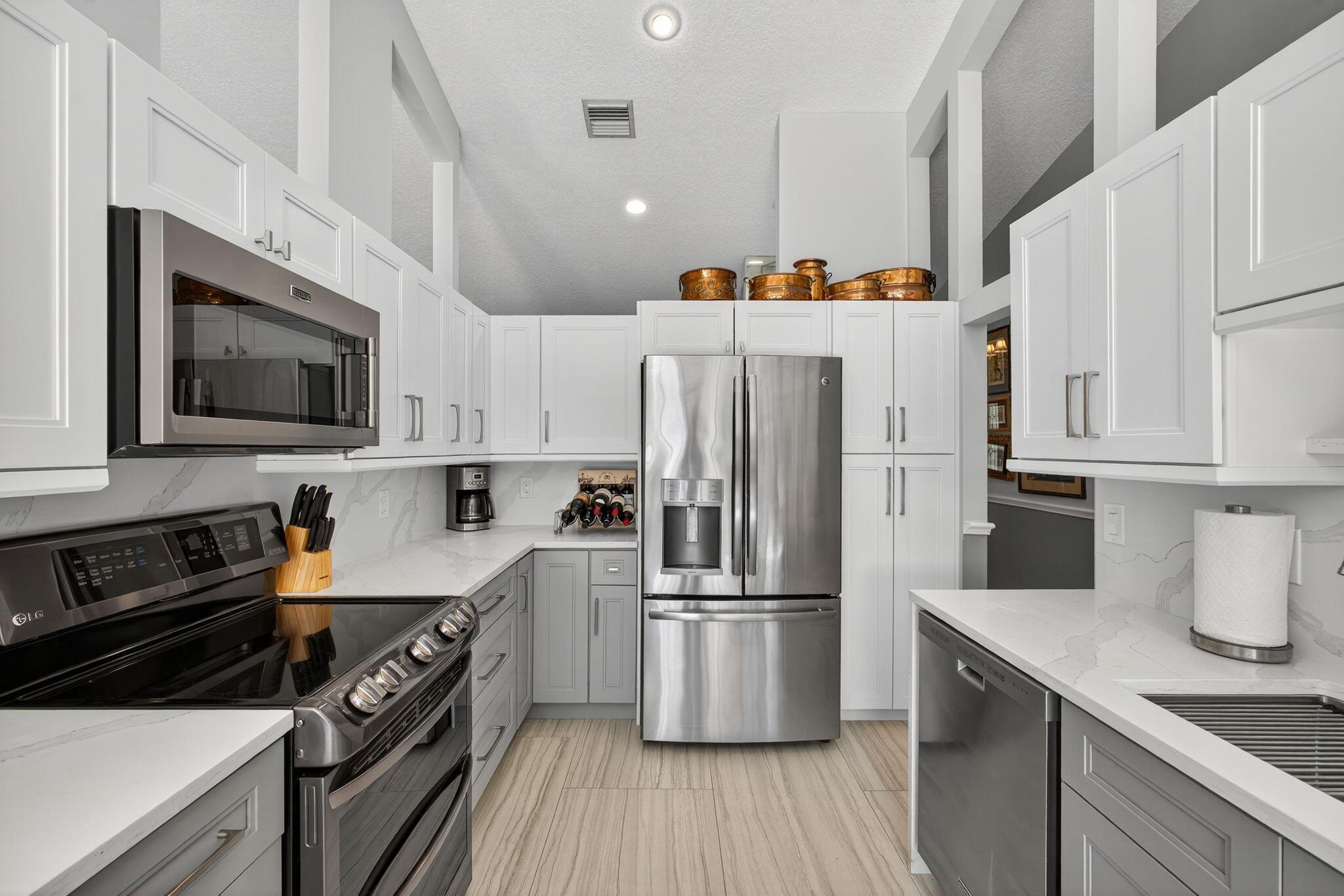 PGA RESORT COMMUNITY 2 - Residential