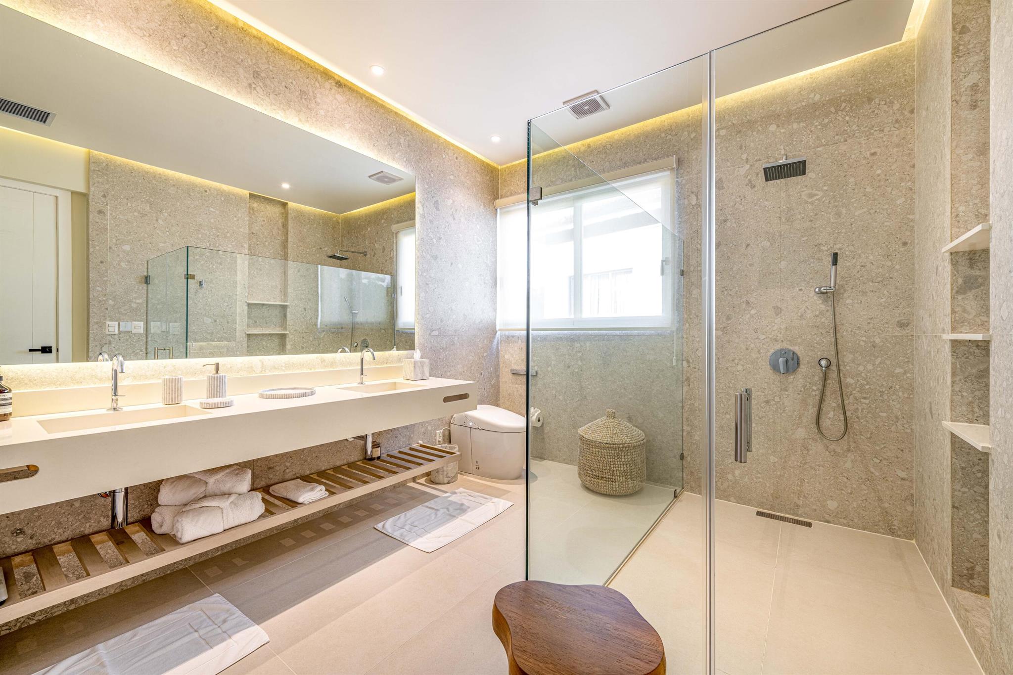 Los Altos Villas, Casa de - Residential